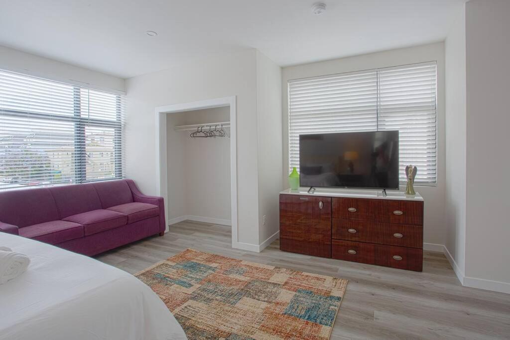Comfy Studio With Cali King Size Mattress San Diego Eksteriør billede